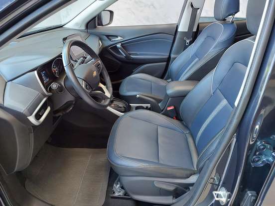 CHEVROLET-TRACKER-2023