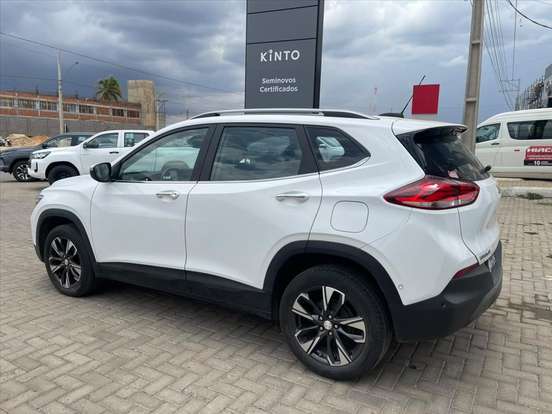 CHEVROLET-TRACKER-2023