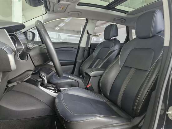 CHEVROLET-TRACKER-2023