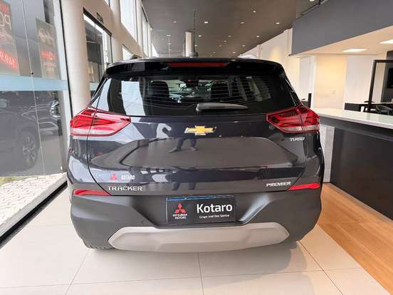 CHEVROLET-TRACKER-2024