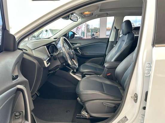 CHEVROLET-TRACKER-2023