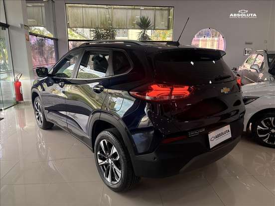 CHEVROLET-TRACKER-2023