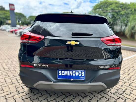 CHEVROLET-TRACKER-2023