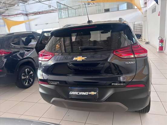 CHEVROLET-TRACKER-2023