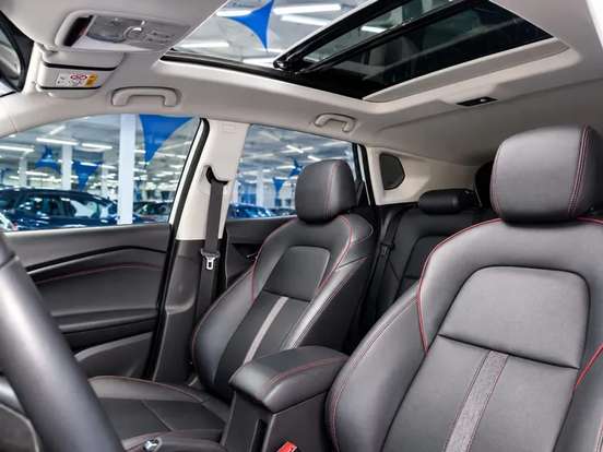 CHEVROLET-TRACKER-2023