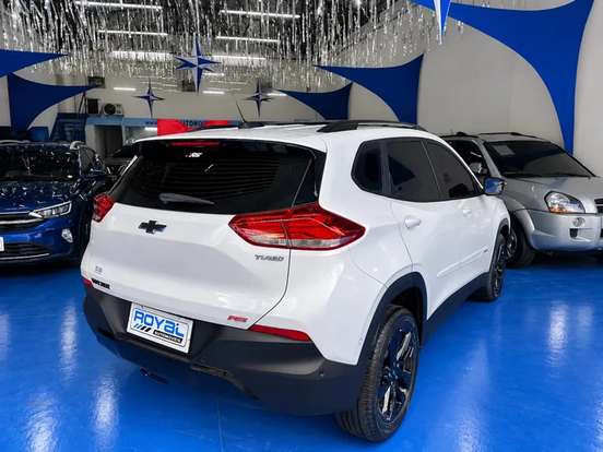 CHEVROLET-TRACKER-2023