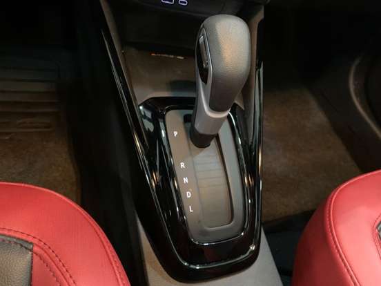 CHEVROLET-TRACKER-2025