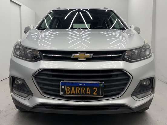 CHEVROLET-TRACKER-2019