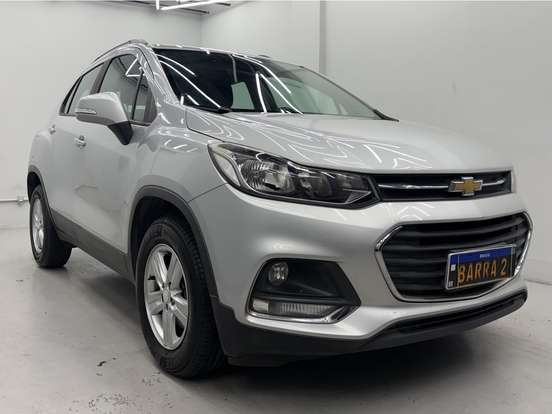 CHEVROLET-TRACKER-2019