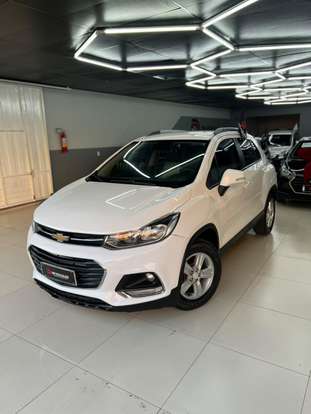 CHEVROLET-TRACKER-2017