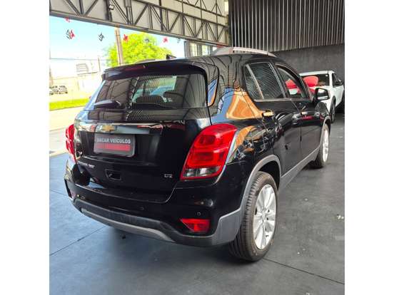 CHEVROLET-TRACKER-2016
