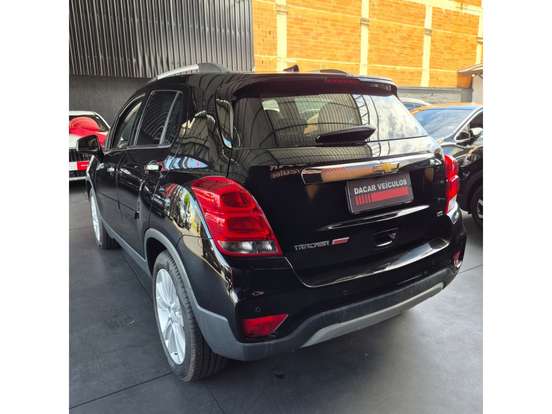 CHEVROLET-TRACKER-2016