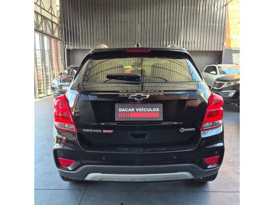 CHEVROLET-TRACKER-2018