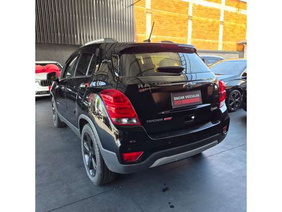 CHEVROLET-TRACKER-2018