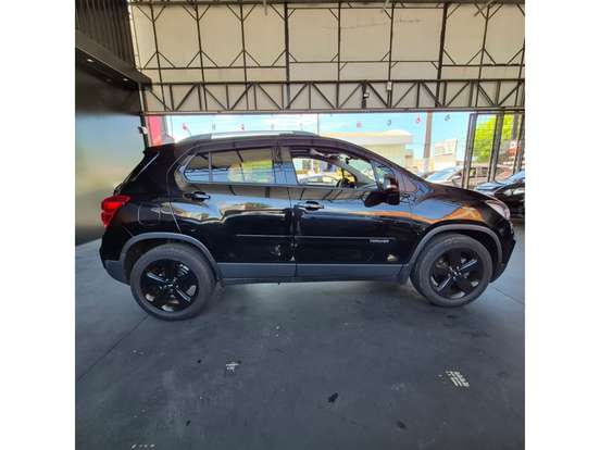 CHEVROLET-TRACKER-2018