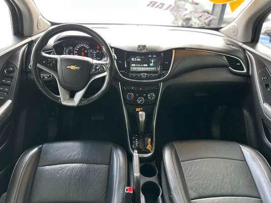 CHEVROLET-TRACKER-2019