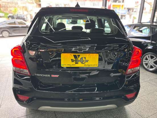 CHEVROLET-TRACKER-2019
