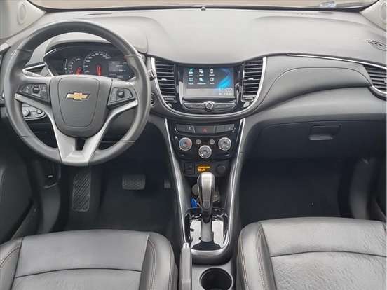 CHEVROLET-TRACKER-2017