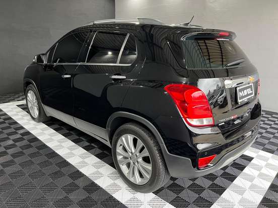 CHEVROLET-TRACKER-2018