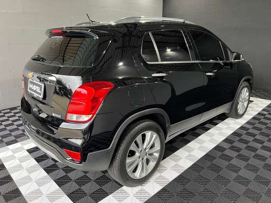 CHEVROLET-TRACKER-2018