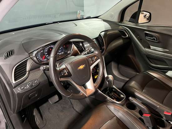 CHEVROLET-TRACKER-2018