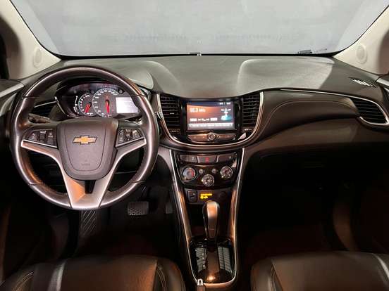 CHEVROLET-TRACKER-2018