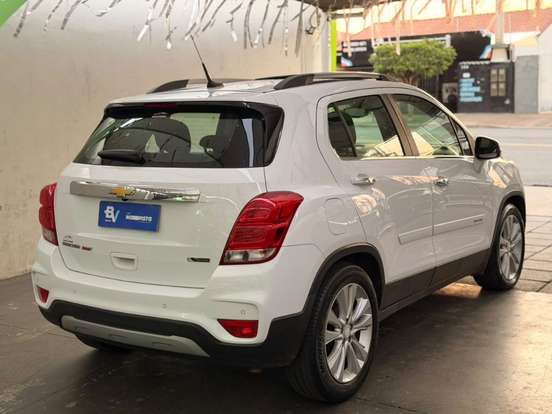 CHEVROLET-TRACKER-2018