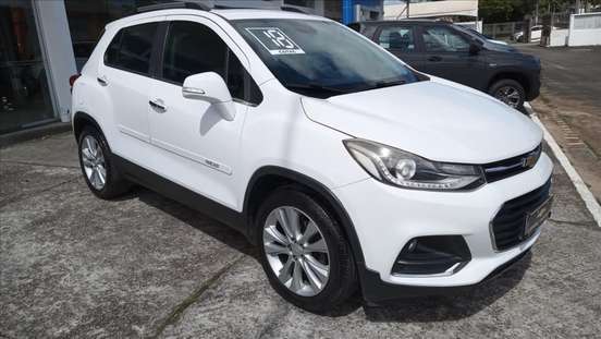 CHEVROLET-TRACKER-2017