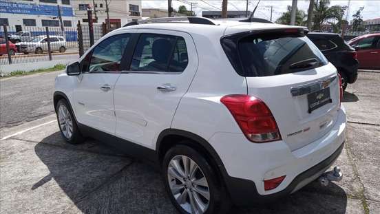 CHEVROLET-TRACKER-2017