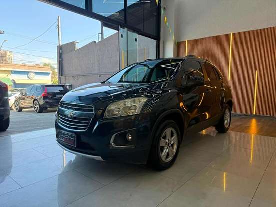 CHEVROLET-TRACKER-2015