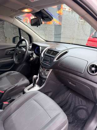 CHEVROLET-TRACKER-2015