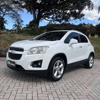 CHEVROLET-TRACKER-2015