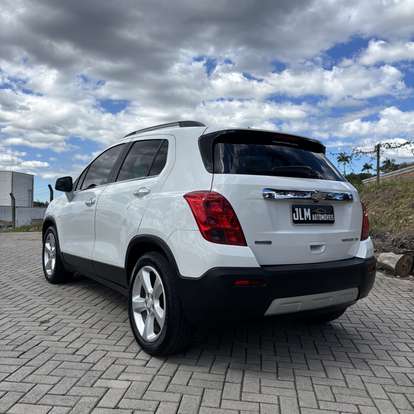 CHEVROLET-TRACKER-2015