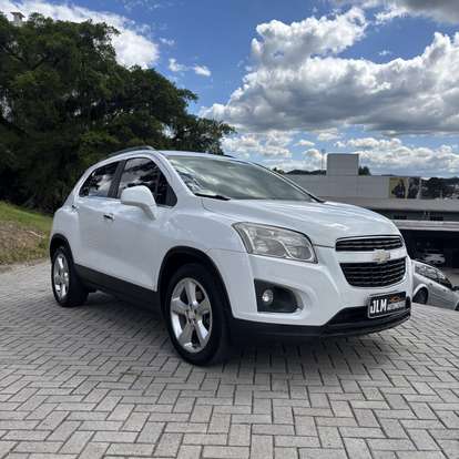 CHEVROLET-TRACKER-2015