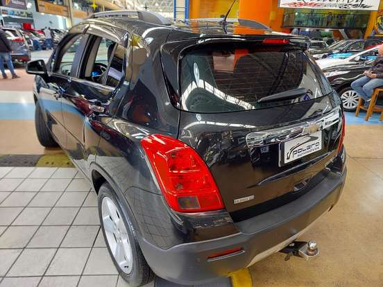 CHEVROLET-TRACKER-2015