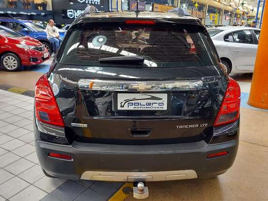 CHEVROLET-TRACKER-2015