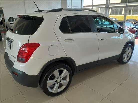 CHEVROLET-TRACKER-2014