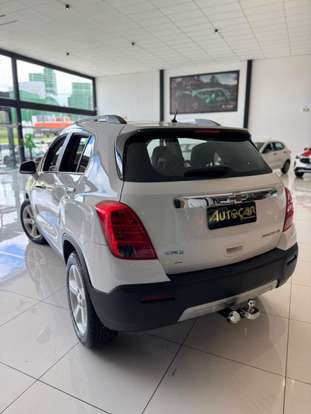 CHEVROLET-TRACKER-2015