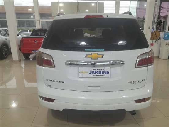 CHEVROLET-TRAILBLAZER-2017