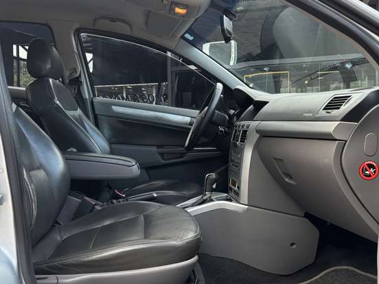 CHEVROLET-VECTRA-2.0 MPFI ELITE 8V FLEX 4P AUTOMÁTICO CHEVROLET-VECTRA-2009