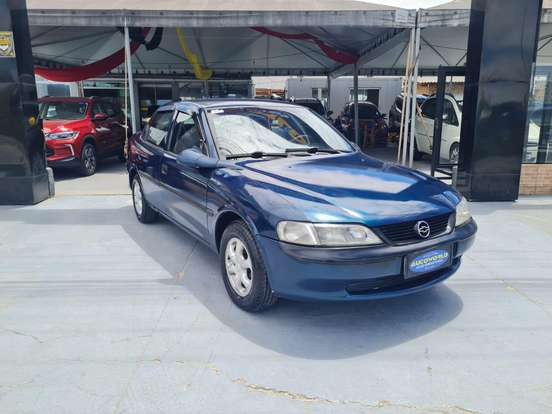 CHEVROLET-VECTRA-2.0 MPFI GLS 8V GASOLINA 4P MANUAL CHEVROLET-VECTRA-1998