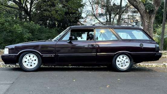 CHEVROLET-CARAVAN-1988