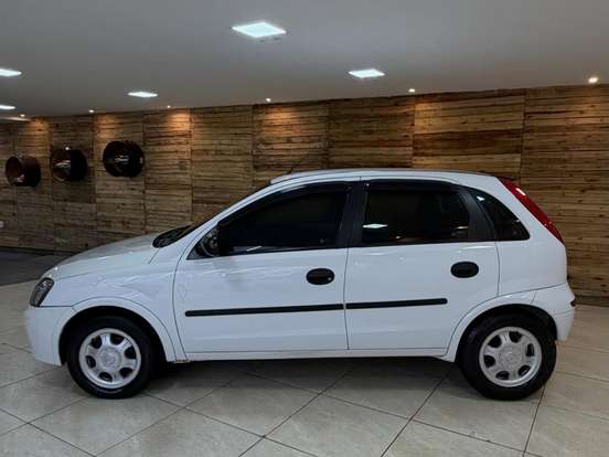 CHEVROLET-CORSA-1.0 MPFI 8V GASOLINA 4P MANUAL CHEVROLET-CORSA-2003