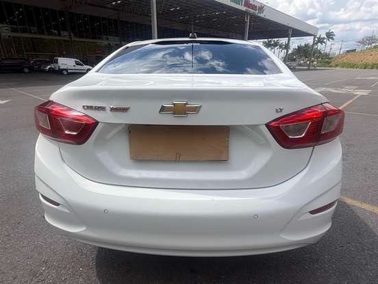 CHEVROLET-CRUZE-2019