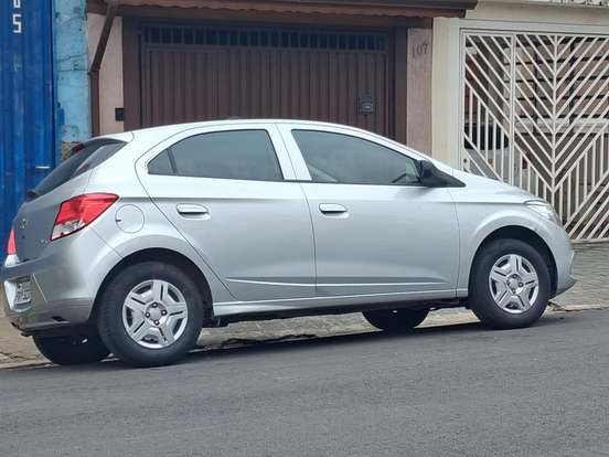 CHEVROLET-ONIX-2016