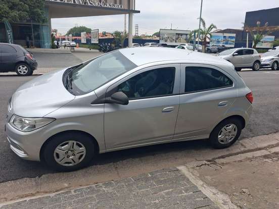 CHEVROLET-ONIX-2016