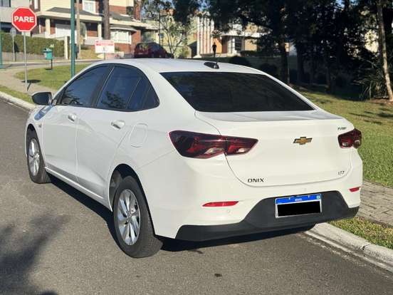 CHEVROLET-ONIX-2022
