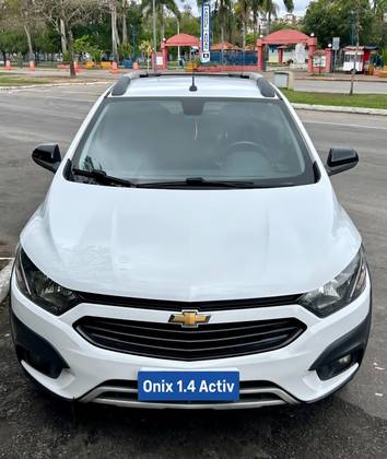 CHEVROLET ONIX 1.4 MPFI ACTIV 8V FLEX 4P AUTOMÁTICO