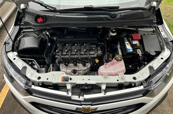 CHEVROLET-ONIX-2018