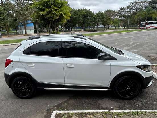 CHEVROLET-ONIX-1.4 MPFI ACTIV 8V FLEX 4P AUTOMÁTICO CHEVROLET-ONIX-2018